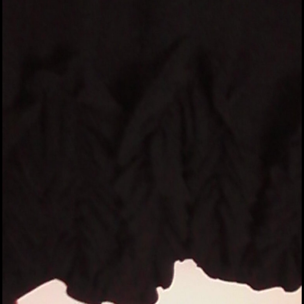 # 066 Lbd with Ruffle hem - Picture 3 of 4